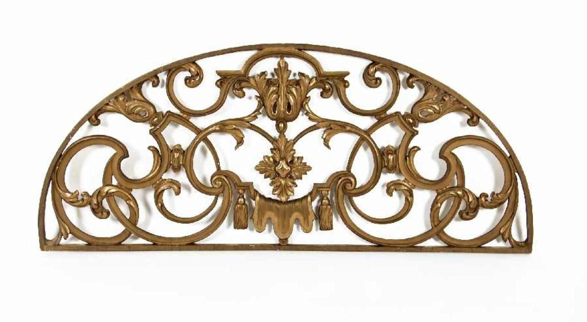 Probably France, 19th centurySupraporteWood, carved and golden-painted; H 66.5 cm, W 158.5 cmWohl