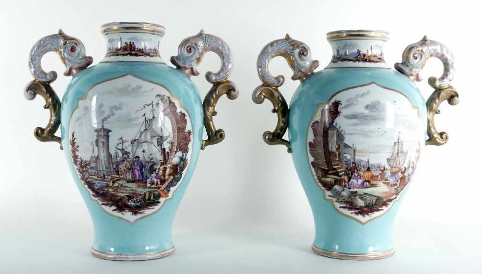 Helena WohlfsohnPorcelain manufacture Dresden 2nd half of the 19th centuryA pair of vases with sea - Bild 2 aus 3
