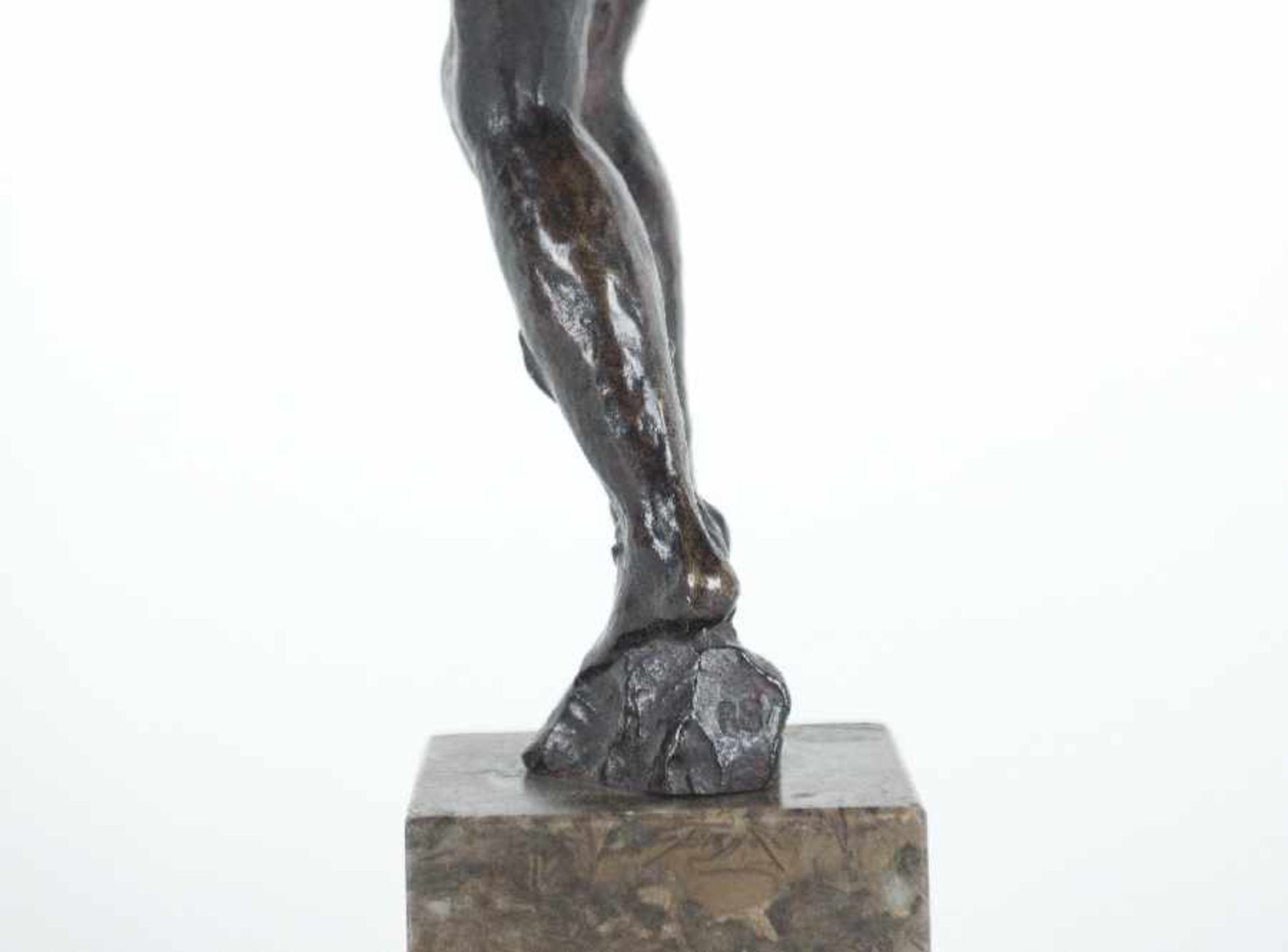 Renée Sintenis1888 Glatz/Schlesien - 1965 BerlinDaphne 1917 (Kleine Daphne)Bronze; H 29.5 cm; - Image 6 of 6