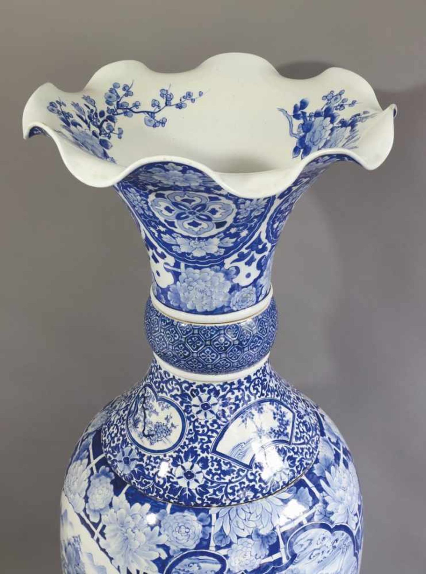 Große Meiji Bodenvase XXLJapanMeiji PeriodGroße Bodenvase XXL. Meiji Periode, Ende 19. - Bild 4 aus 5