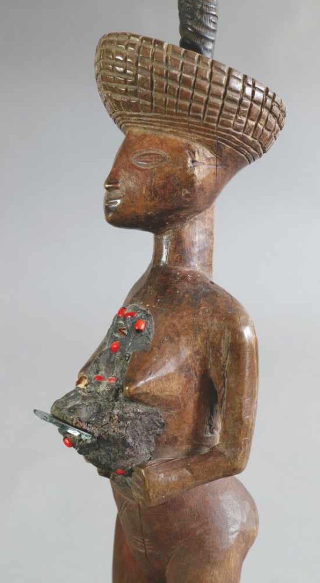 Fetisch FigurGokwe, Sambia/ SimbabweFetisch Figur. Gokwe, Sambia/ Simbabwe. Holz, geschnitzt, - Bild 2 aus 4