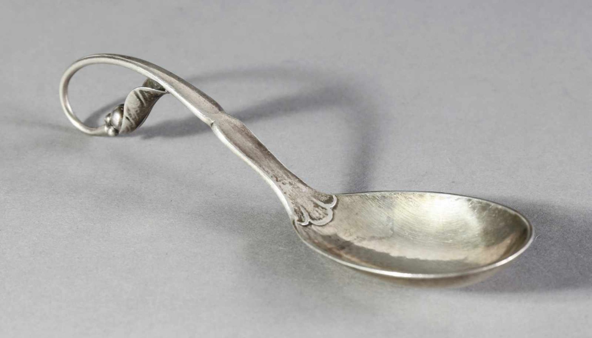 Georg JensenGeorg Jensen, KopenhagenDesign 1919Vorlegelöffel Modell Magnolia/ Blossom. Silber.