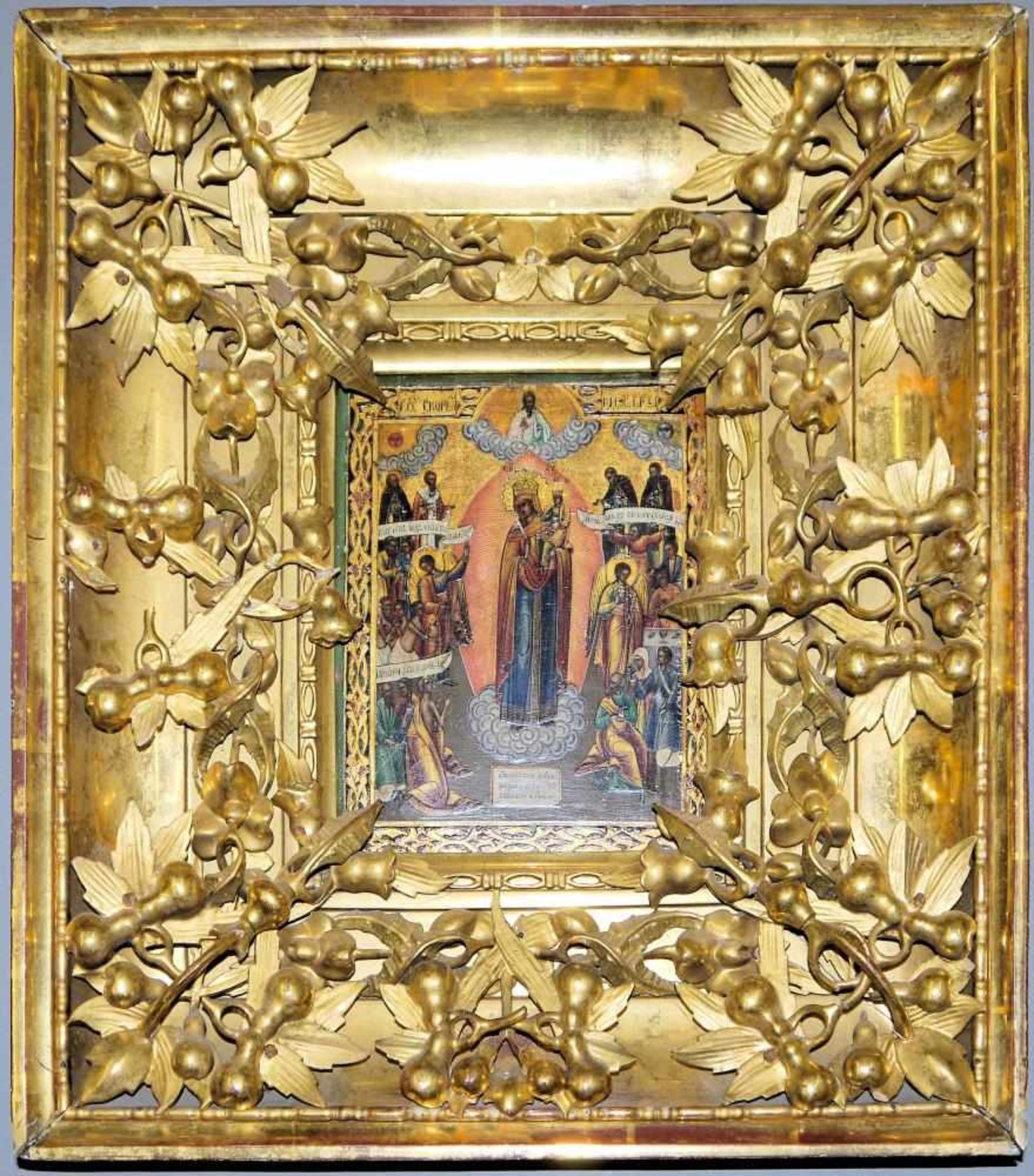 Ikone Mutter Gottes aller Leidenden, Russland 19. Jh., im plastisch-filigranen Gold-Prachtrahmen