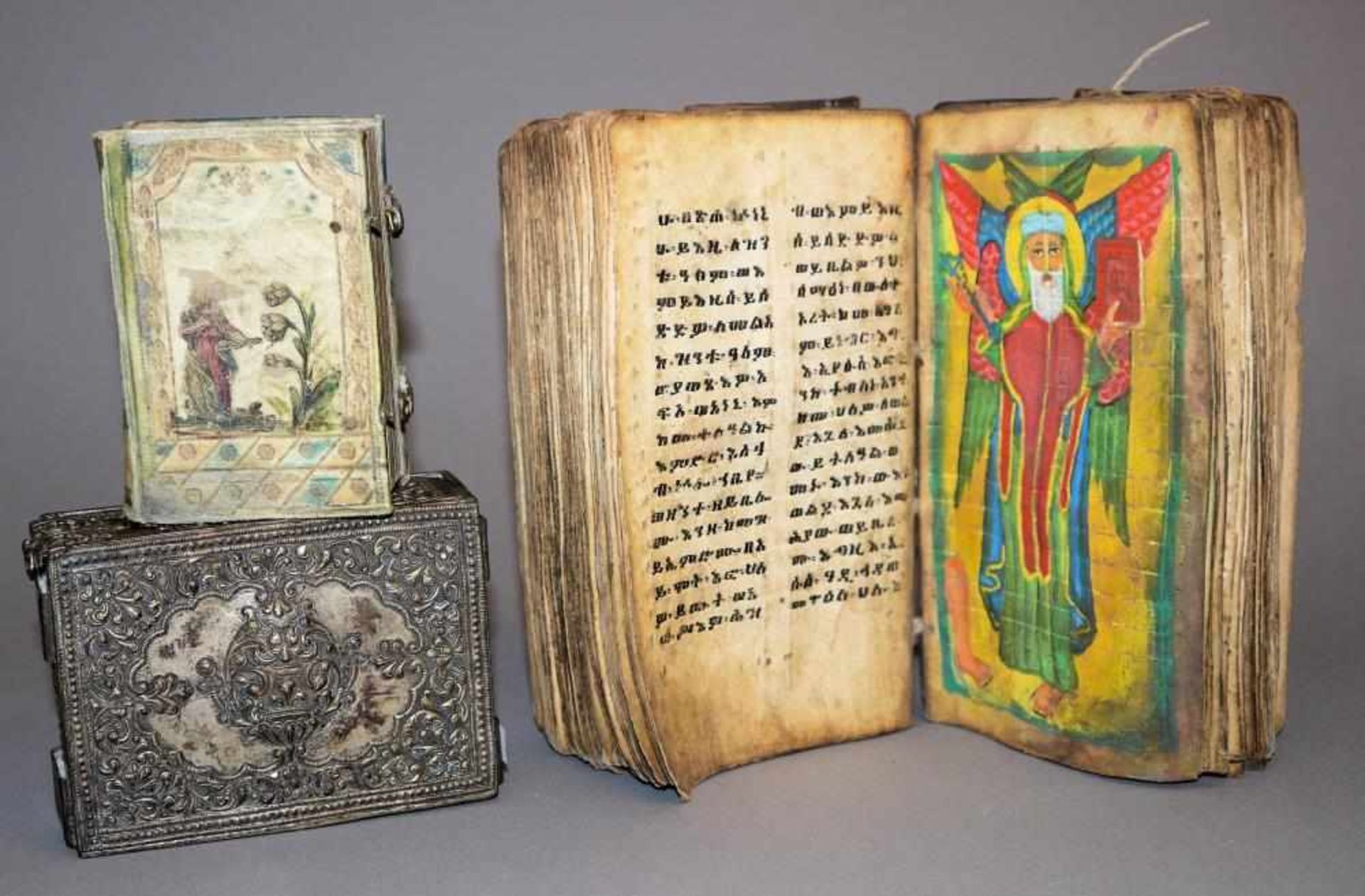 Koptische Bibel, Äthiopien, 18. Jh. & griechisch-orthodoxe Bibel in versilberter Schatulle, 18.