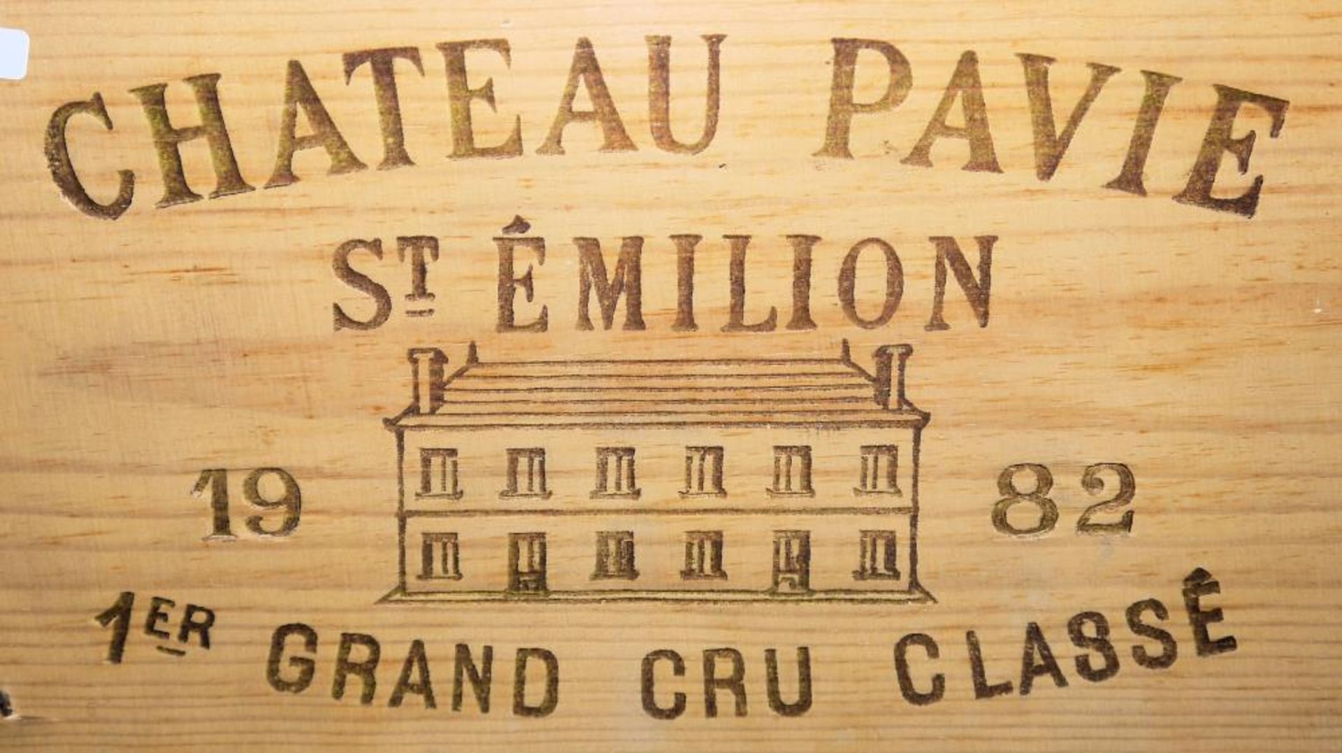 Château Pavie 1982, 12 Flaschen originalverpackt in Holzkiste Saint-Émilion 1er Grand Cru Classé,