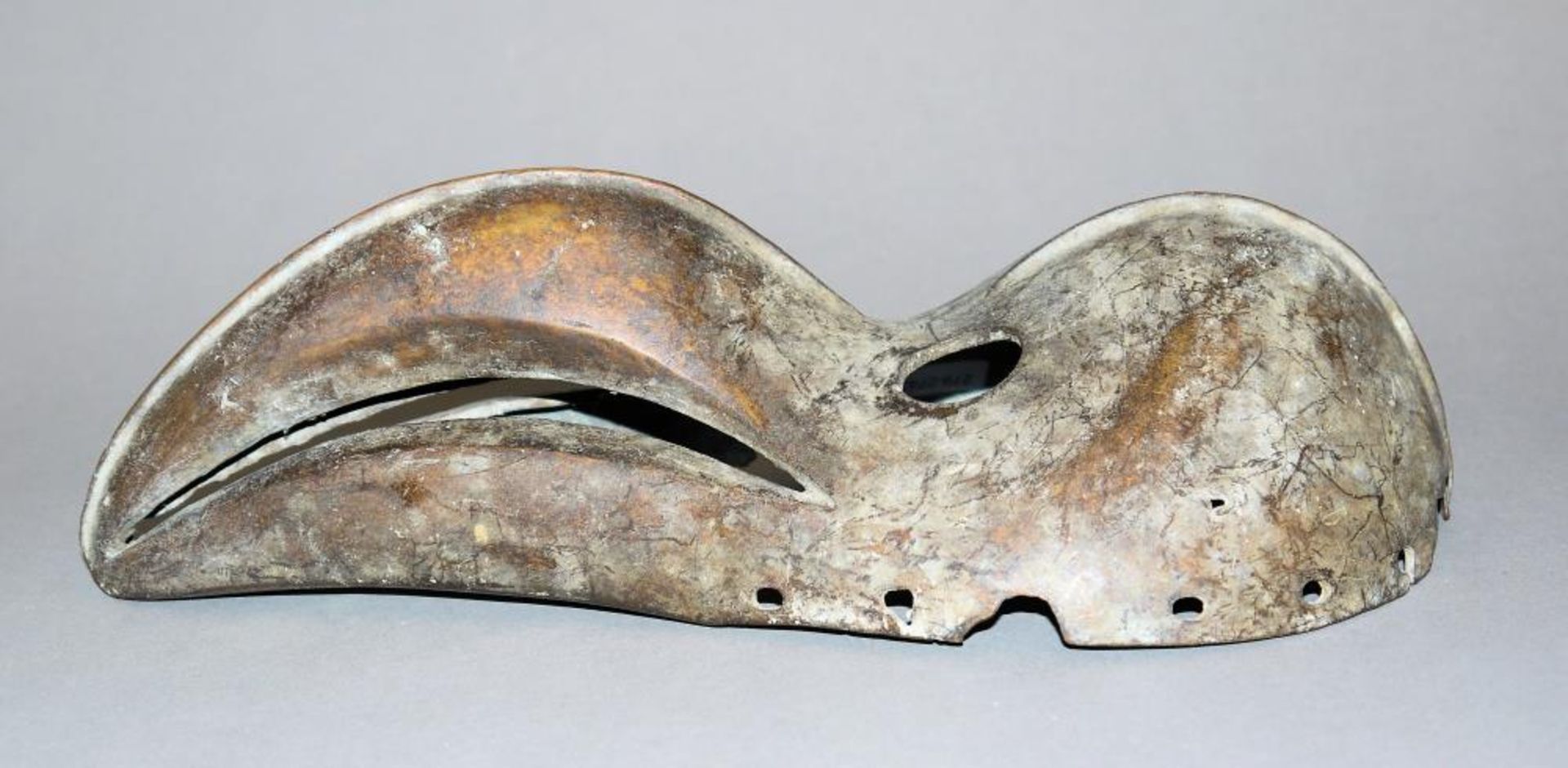 Gagon-Vogelmaske aus Bronze, Dan, Liberia/Elfenbeinküste Seltene Schnabelmaske mit großen, runden „ - Image 2 of 3