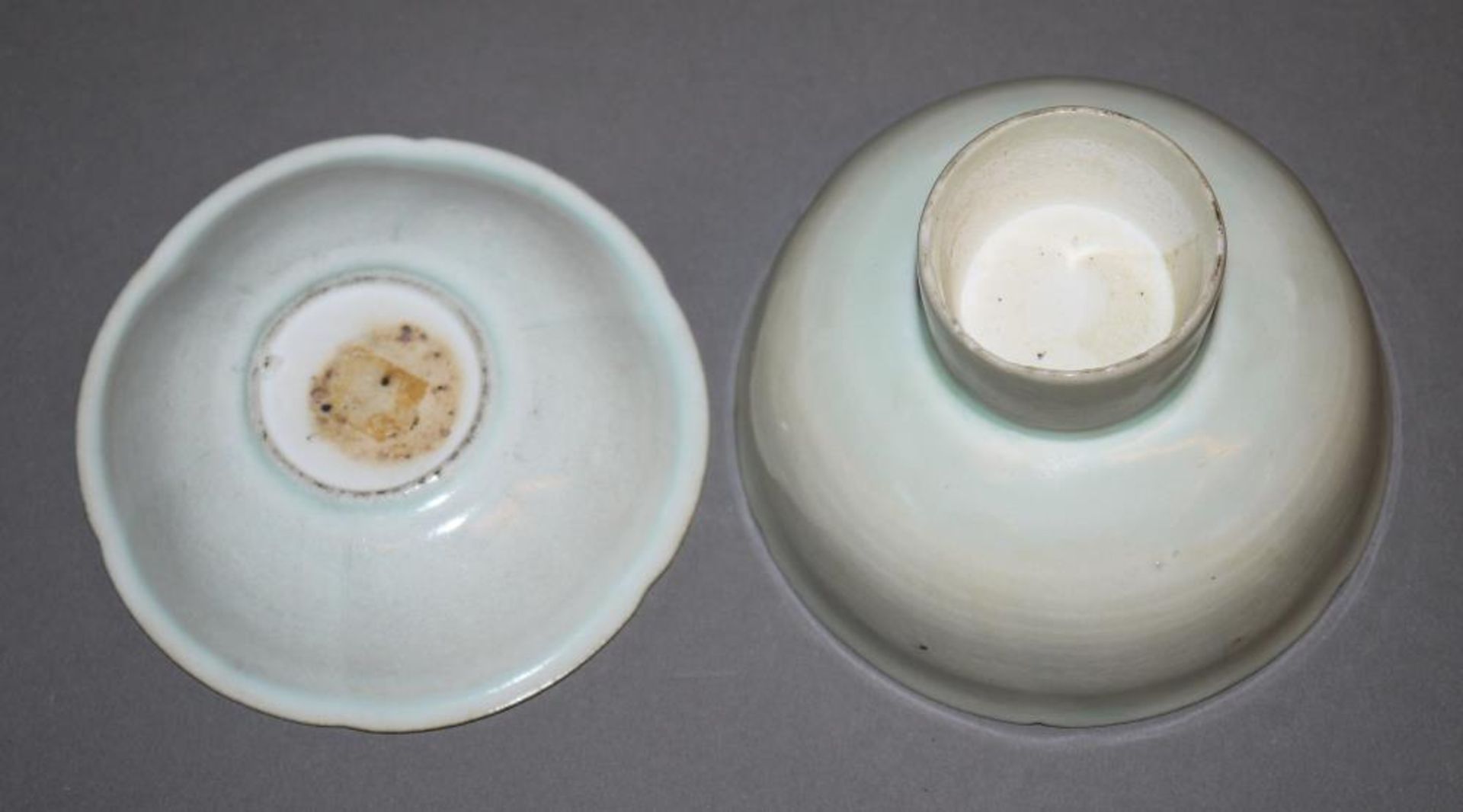 Zwei Yingxing-Schalen der Südl. Song-Dynastie, China 12./13. Jh. Zwei Porzellanschalen mit fast - Image 2 of 2