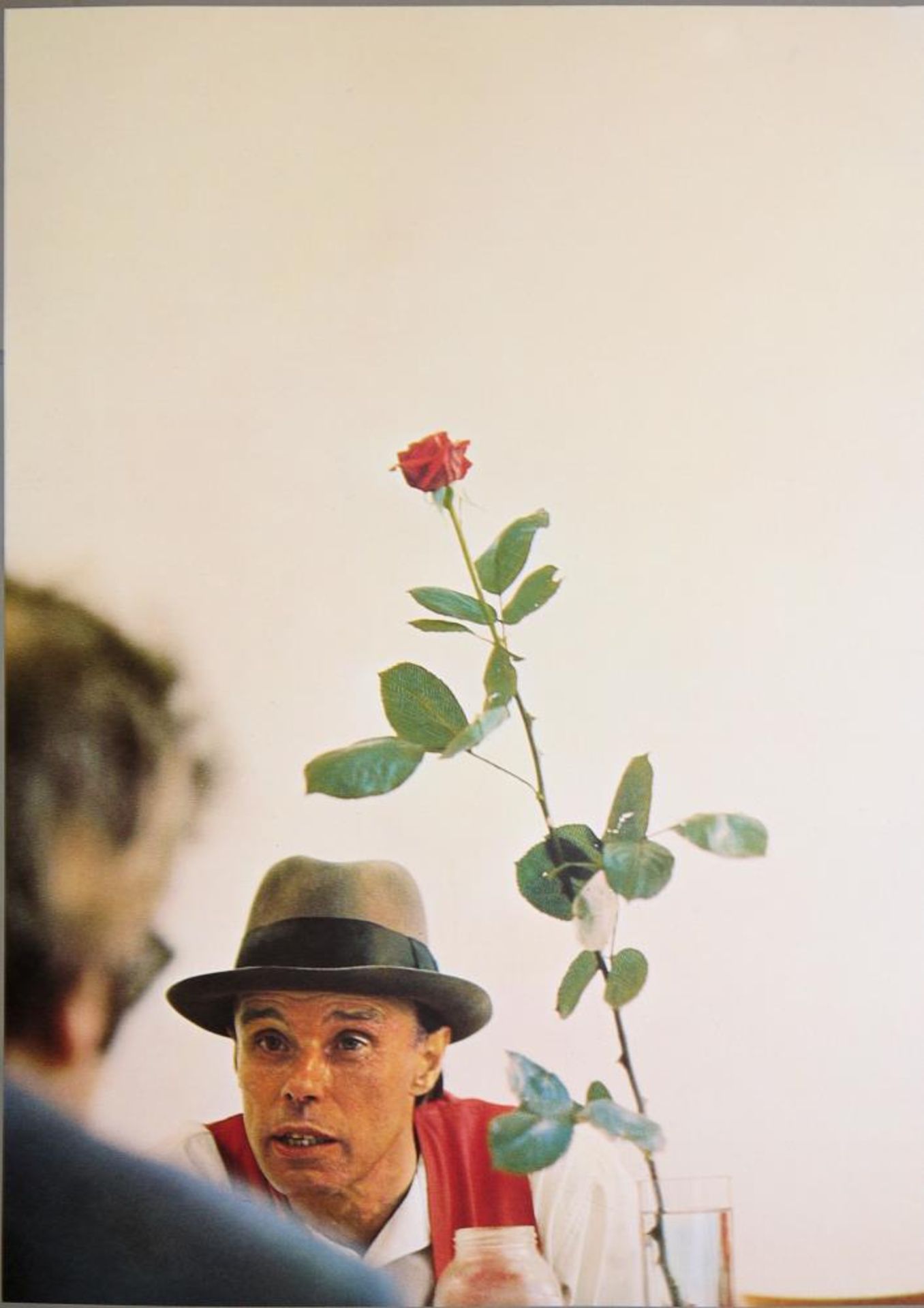 Joseph Beuys, „Ohne die Rose tun wir‘s nicht“ & „Dokumentatie“ von 1975, o. Rahmen Joseph Beuys,