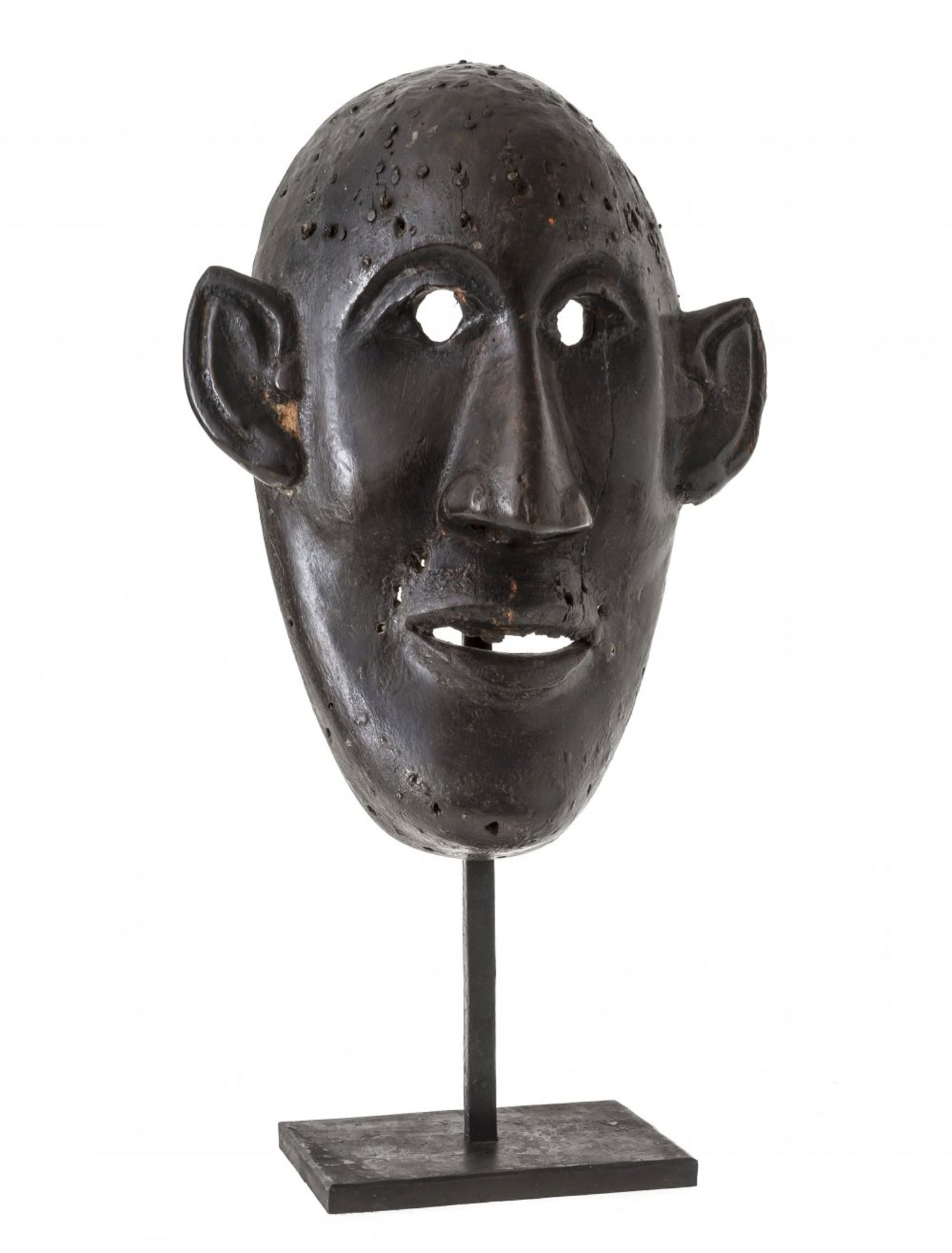 GesichtsmaskeMakonde, Tansania/Mosambik. H. 22,5 cm.A face maskMakonde, Tansania/Mosambik. H. 22,5