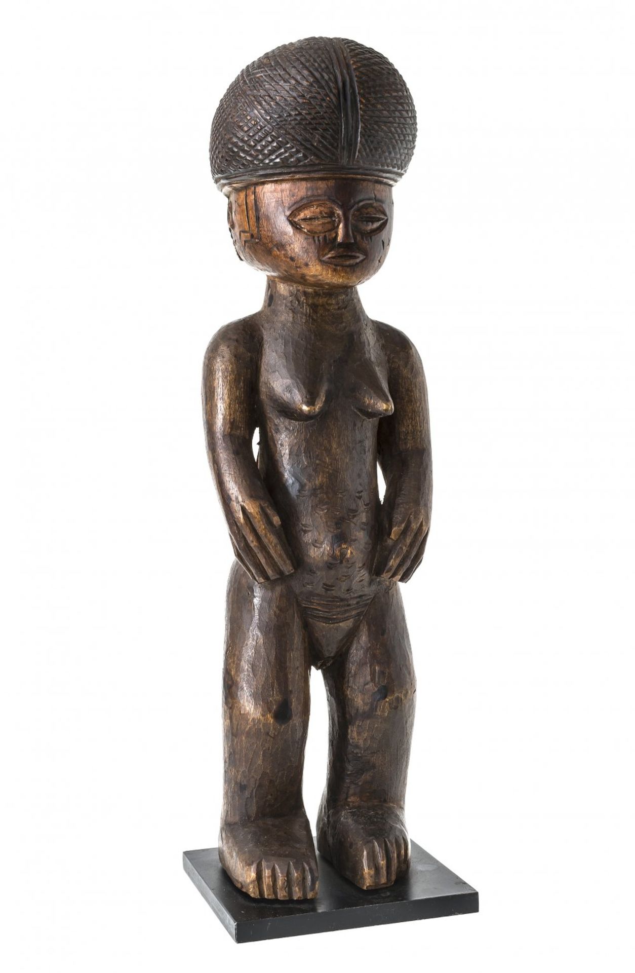 Stehende weibliche FigurLuena, Angola, 40,5 cm. Mit kunstvoller, haubenartiger Frisur und