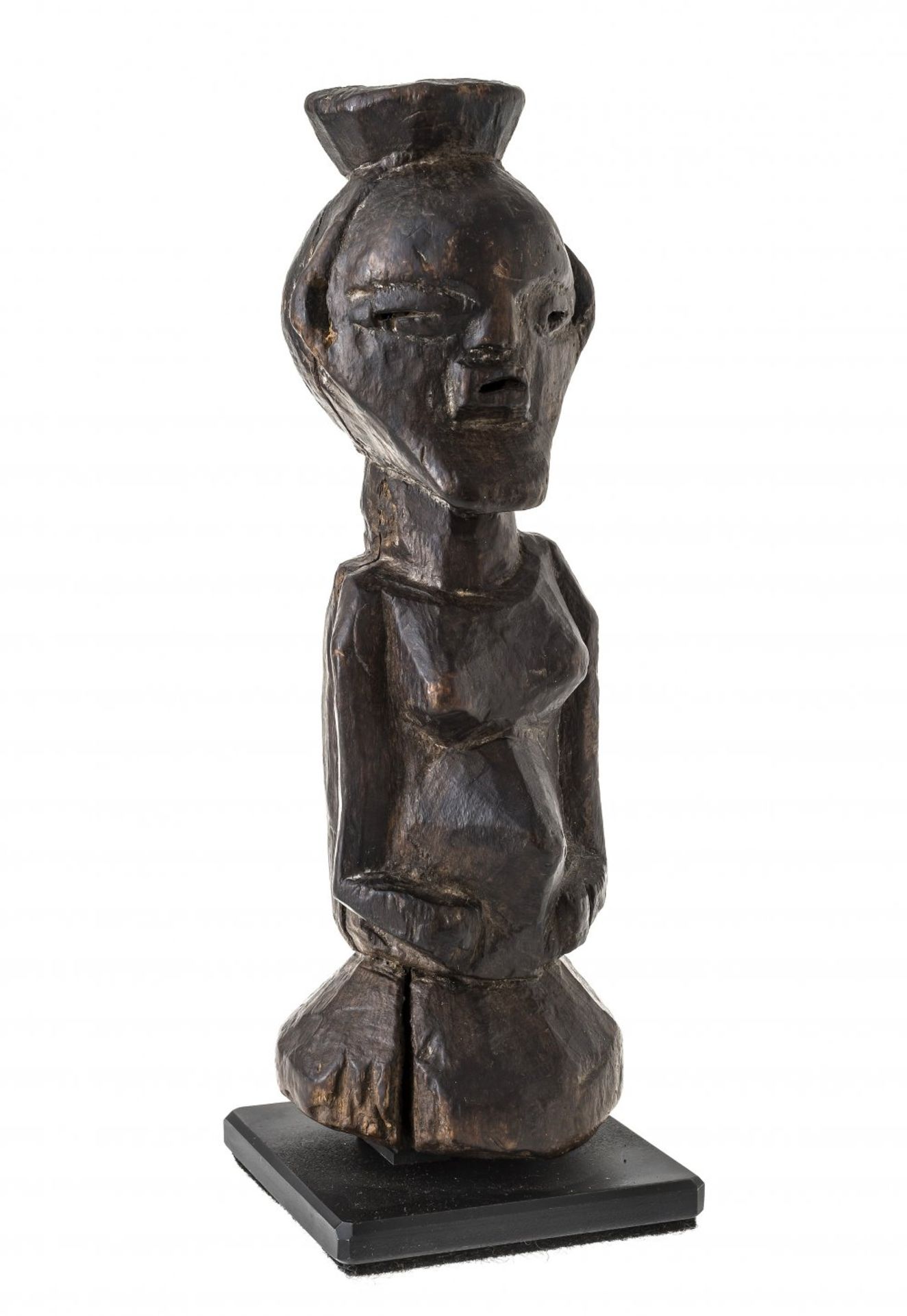 Magische Figur "kabeja"Songe, D.R.Kongo. H. 22,2 cm. Eintiefung im Kopf zum Befüllen mit magischen