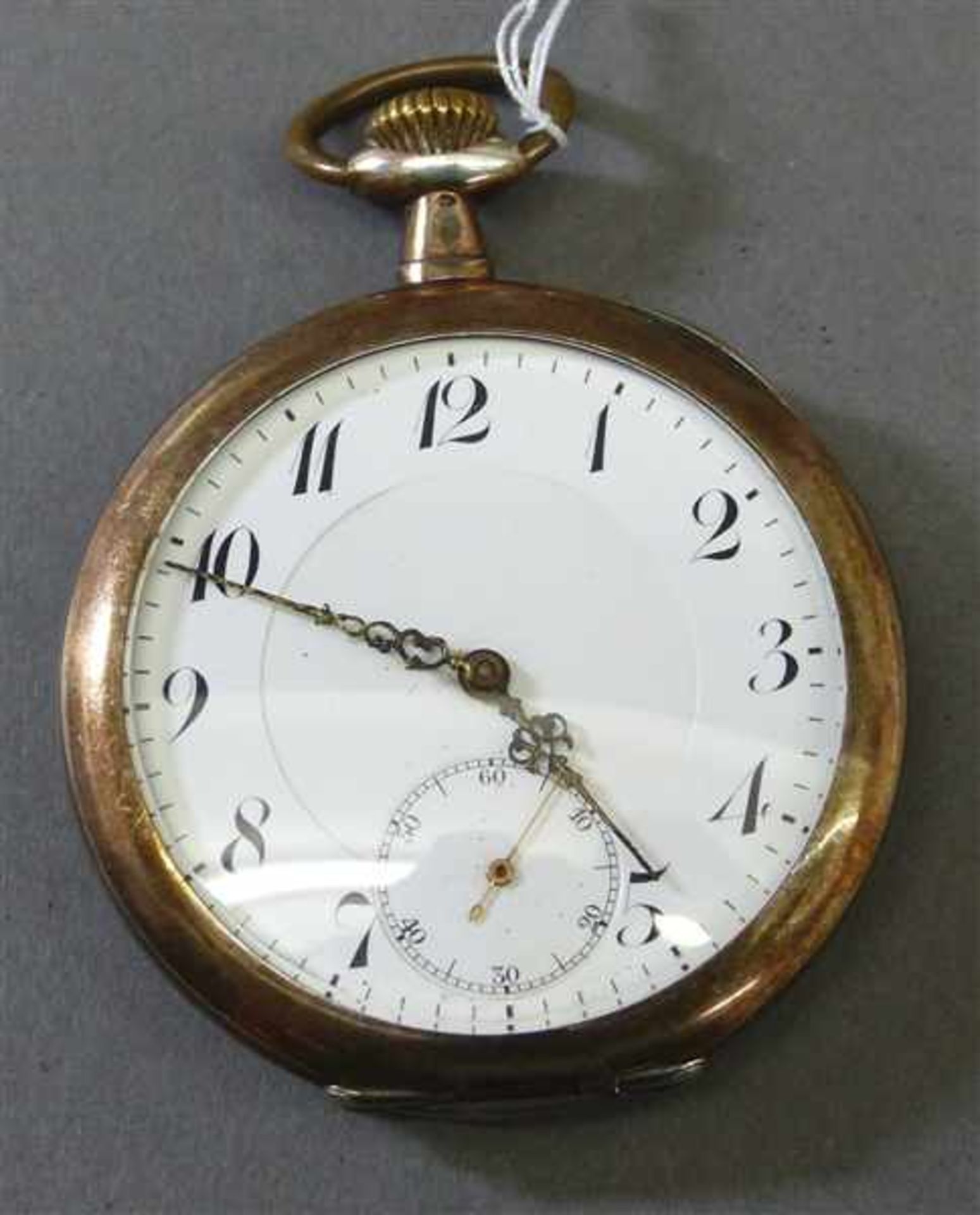 Taschenuhr800er Silbergehäuse, Kronenaufzug, gravierter Rückdeckel mit Monogrammkartusche, weißes