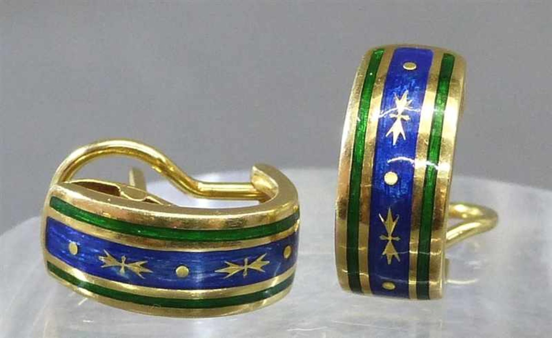 Paar Ohrclipse18 kt. Gelbgold, Fabergé by Victor Mayer, blau-grünes Email, limitierte Auflage, 50/