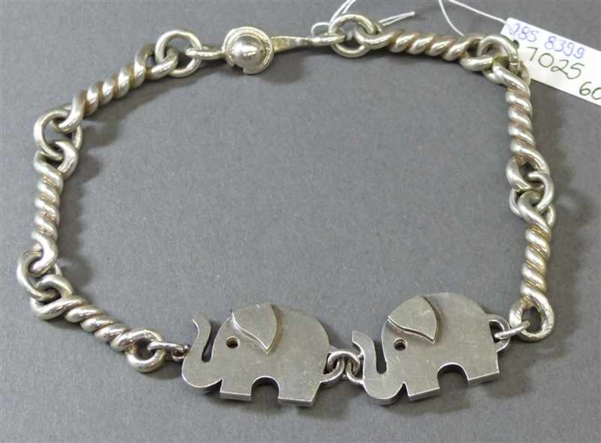 ArmbandSilber, 2 Elefanten, gedrehte Glieder, ca 34g, l 20 cm,