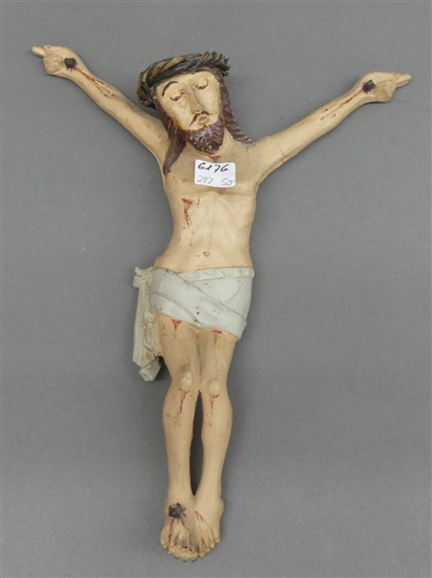 HolzskulpturChristus, süddeutsch, 19. Jh., bäuerliche Arbeit, gefaßt, Dreinageltypus, Kreuz fehlt, h