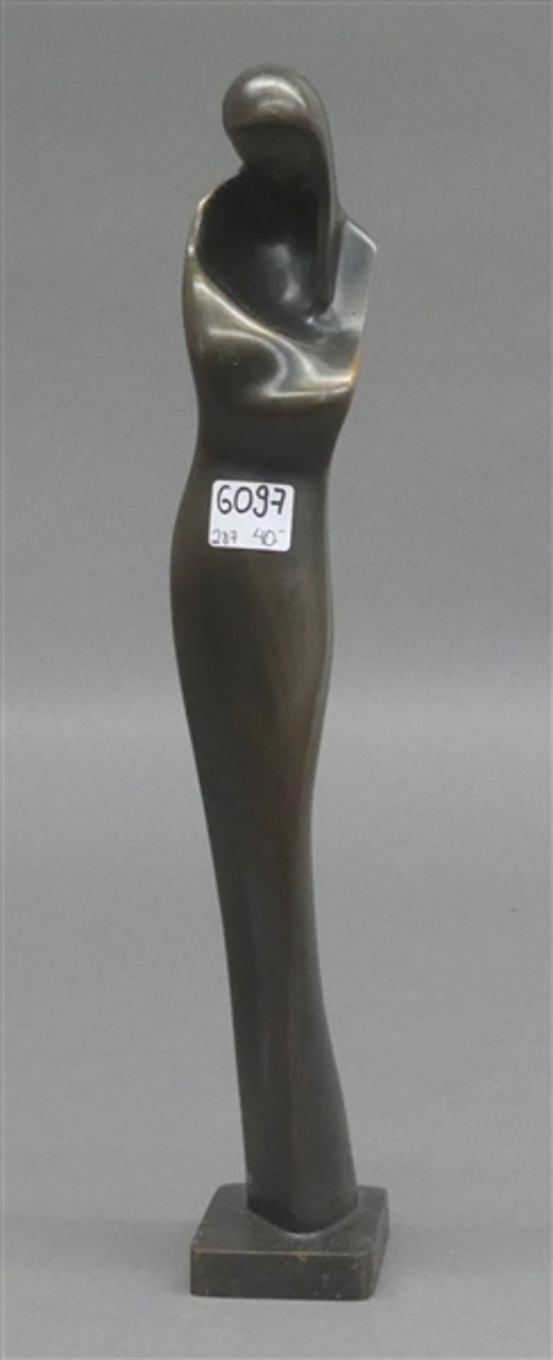 Bronzeneuzeitlich, stehende Frauenskulptur, 20. Jh., h 35 cm,