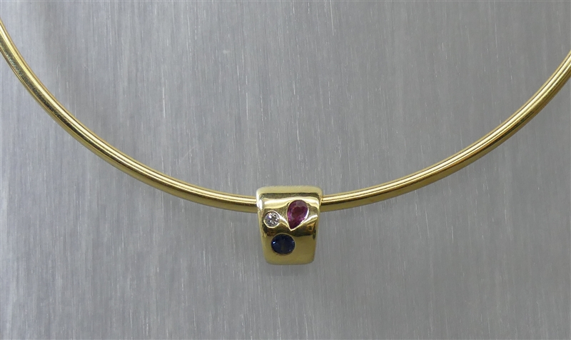 Collier18 kt. Gelbgold, 1 Anhänger, 1 runder Saphir, 1 tropfenförmiger Rubin, 1 Brillant ca 0,10