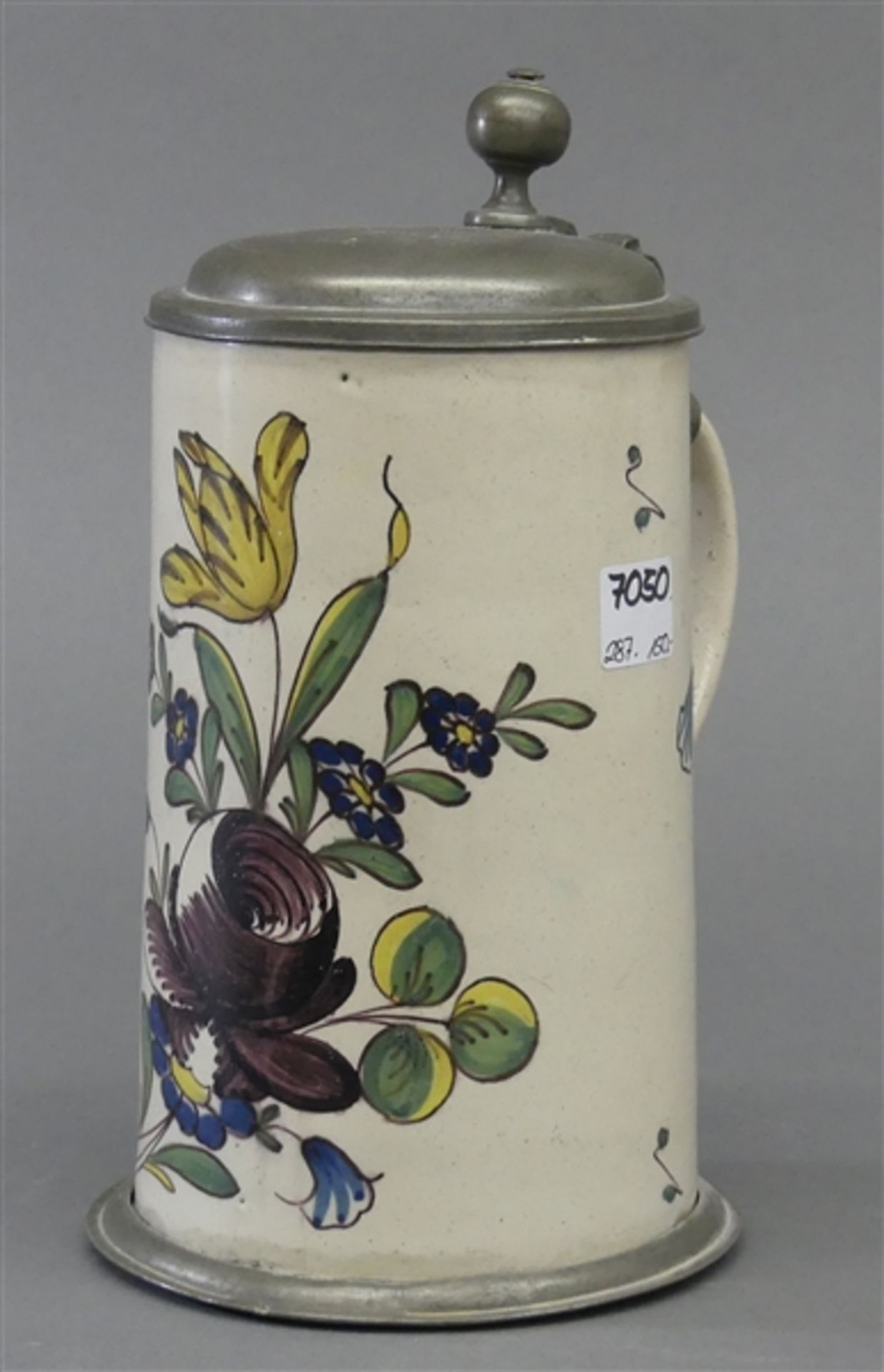 Walzenkrugum 1850, Fayence, Blumenmalerei, beiger Fond, Zinngarnitur, h 21 cm,