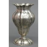 Vase800er Silber, punziert, Hammerschlagdekor, ca 230g, h 17 cm,