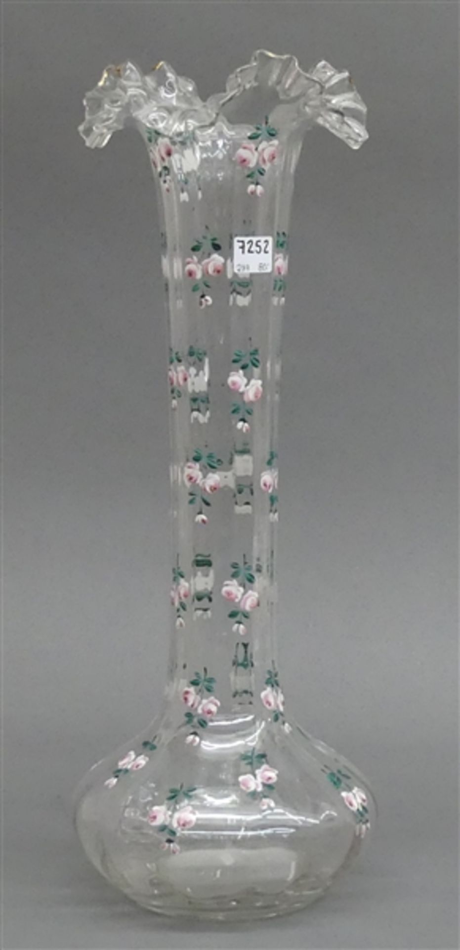 Ziervase, 19. Jh.farbloses Glas, Emailmalerei, "Rosen", Wellrand, beschliffener Abriss, h 44 cm,