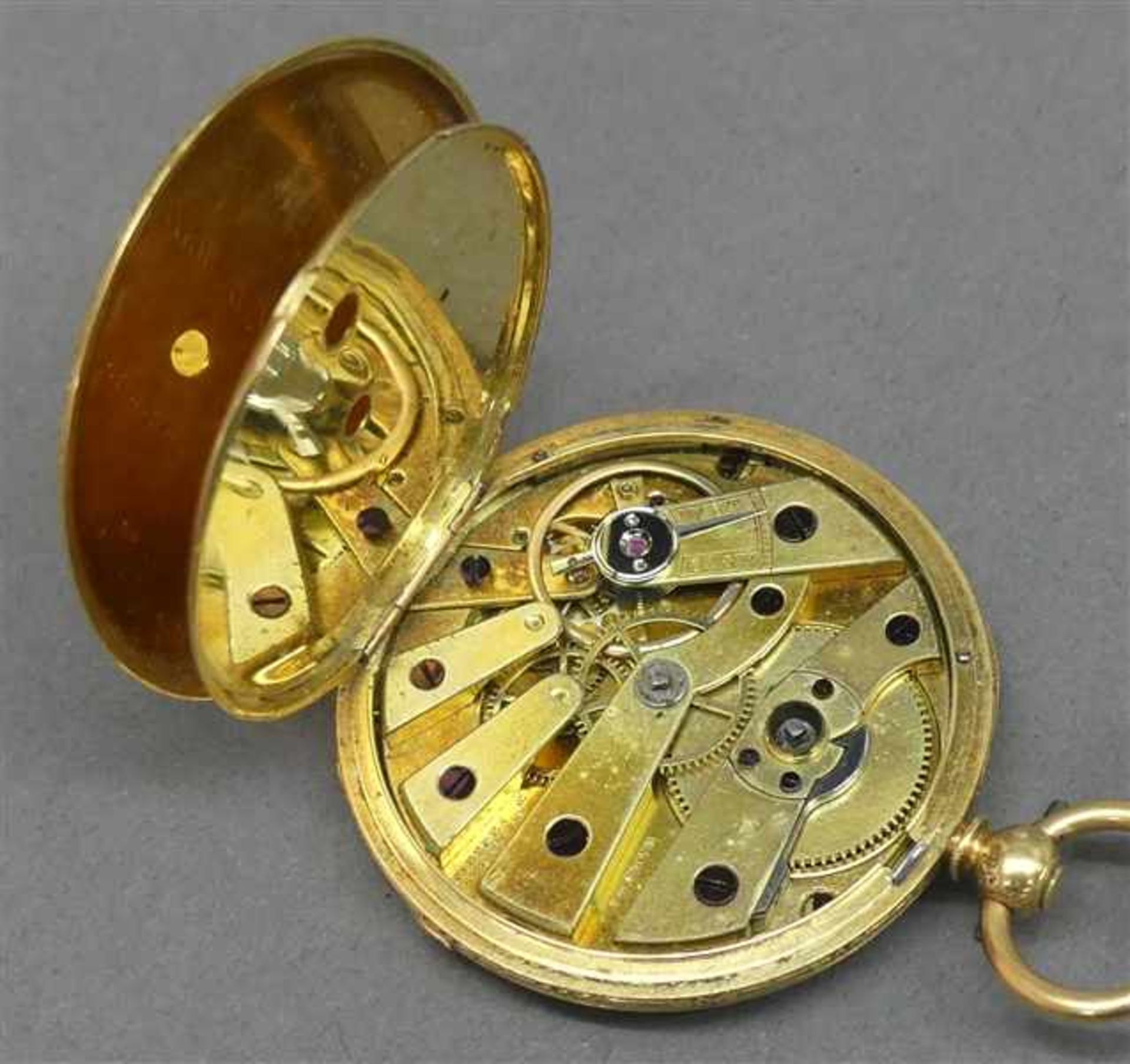 Taschenuhr18 kt. Rotgold, Viegres & Repingon, London, Schlüsselaufzug, graviertes Gehäuse, - Image 4 of 4