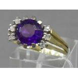 Damenring14 kt. Gelbgold, 1 Amethyst, 6 Brillanten zus. ca. 0,10 ct., Krampenfassung, ca. 7 g