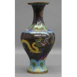 CloisonnevaseChina, Metall, Drachen- und Ornamentdekor, um 1920, h 32 cm,- - -20.00 % buyer's