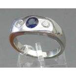 Bandring18 kt. Weißgold, mittig 1 Saphir, 2 Brillanten zus. ca 0,30 ct., wesselton, si, Juwelier