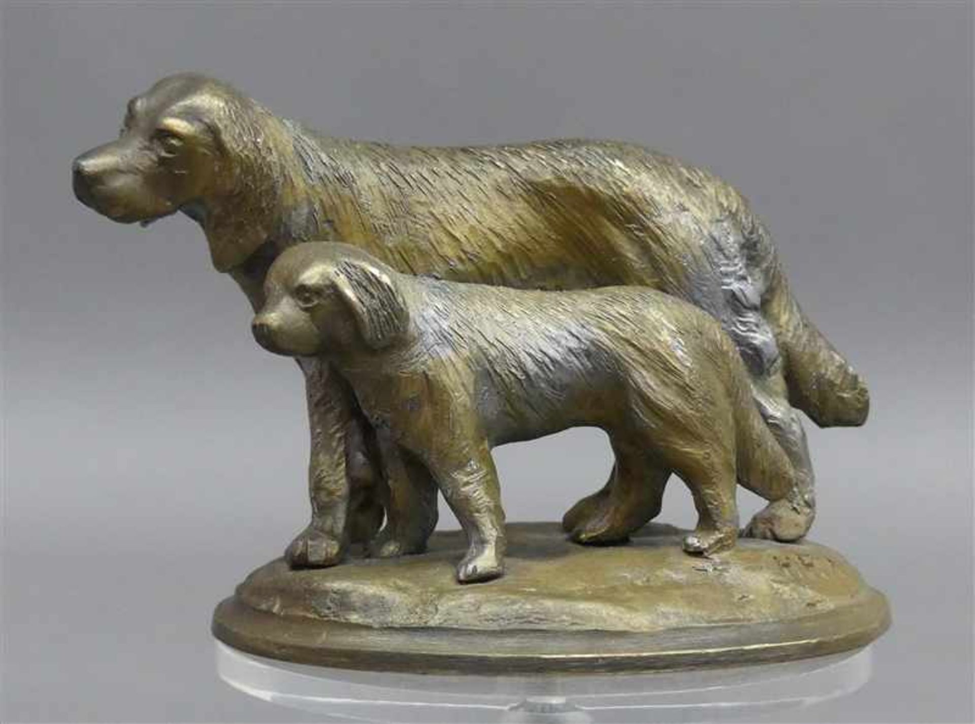 Metallskulptur Zinn, bronziert, "Hundepaar", auf Sockel, signiert, HAX, h 9 cm,- - -20.00 % buyer'