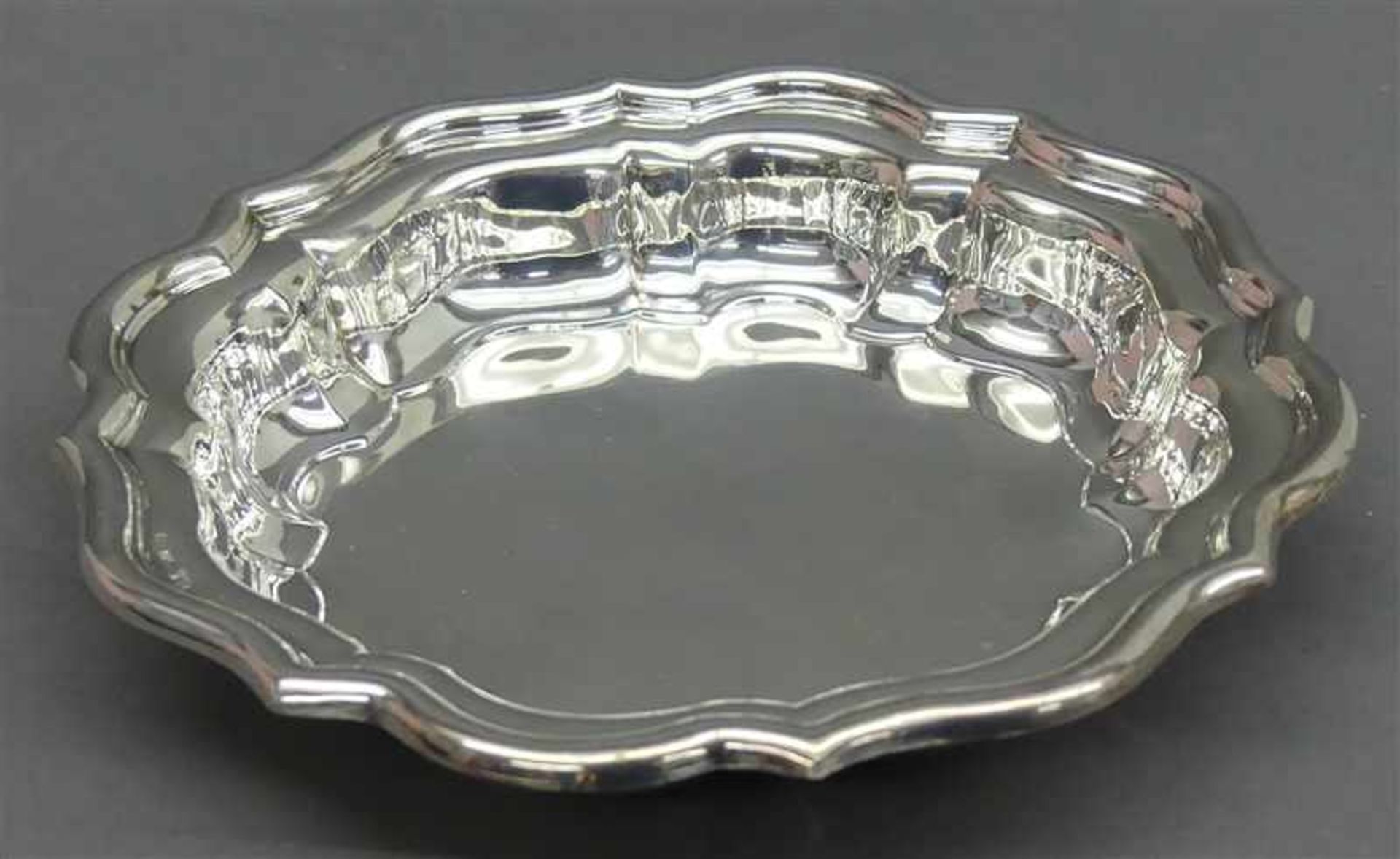 Schale925er Sterlingsilber, barocke Form, Wellrand, rund, ca 130g, d 15 cm,- - -20.00 % buyer's