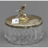 Konfektschalerunde Kristallschale, 925er Silberdeckel, stilisierter Delphin, h 10 cm, d 11 cm,- - -