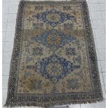 Baku-Sumakantik, Flachgewebe, beige-blaugrundig, drei Medaillons, Laufstellen, 302x208 cm,- - -20.00