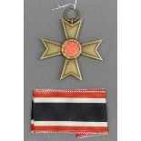 Auszeichnung 2. Weltkrieg, Metall, Kriegsverdienstkreuz, 2. Klasse, mit Band, Originalverpackung,- -