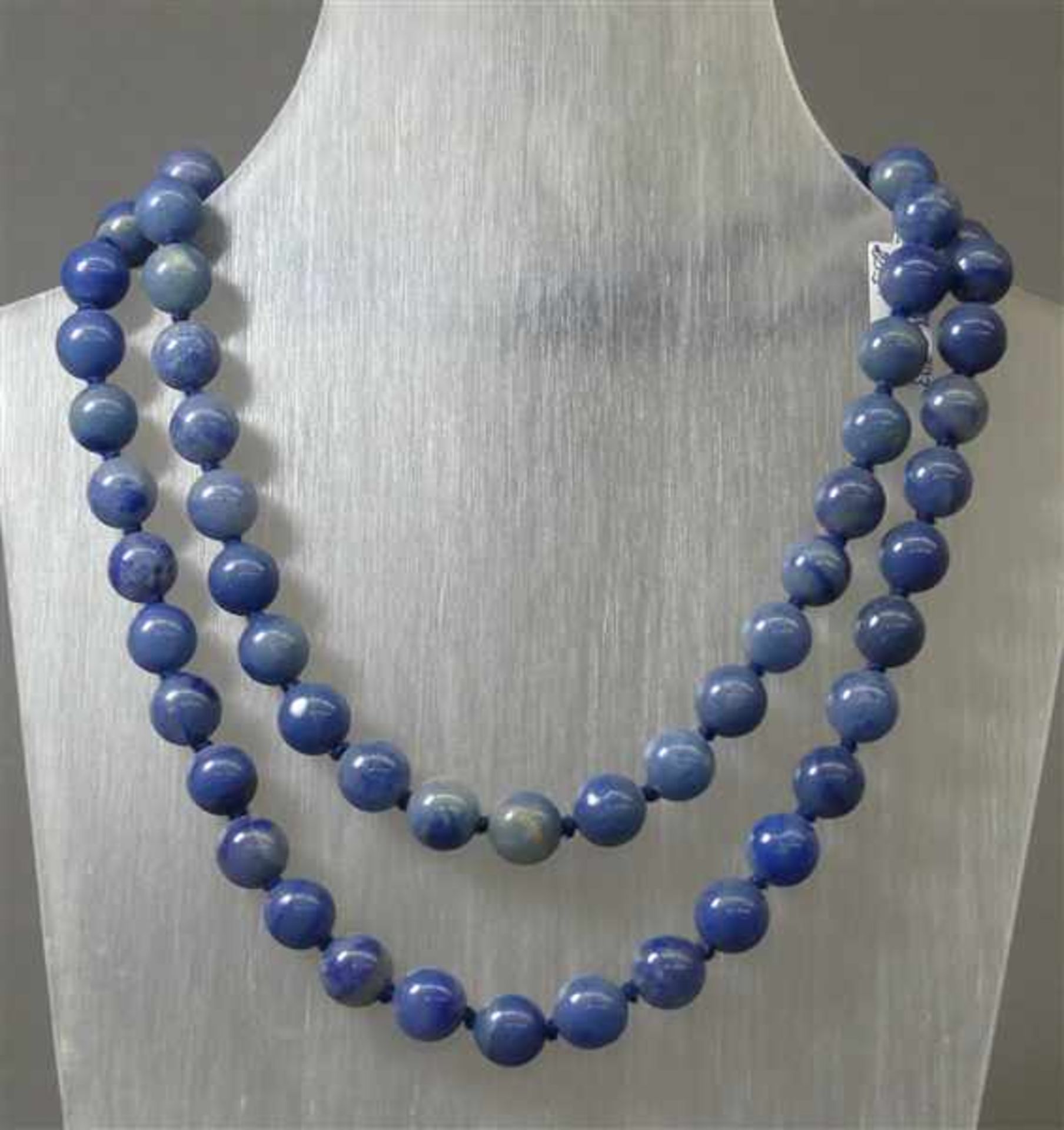 Halsketteendlos, Lapislazuli Kugeln, d ca. 11 mm, l ca. 78 cm,- - -20.00 % buyer's premium on the