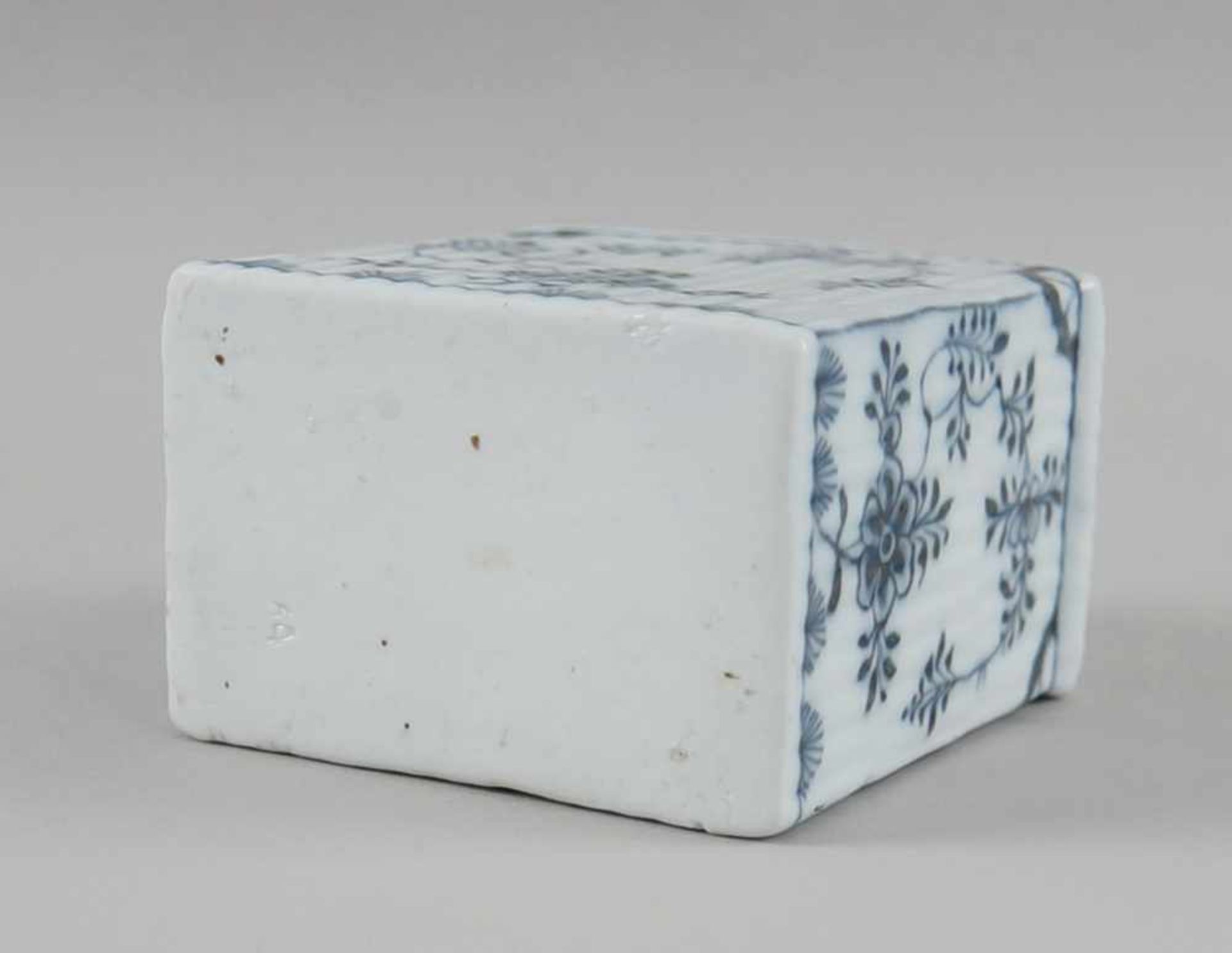 Rauenstein Teedose, gemarktet, blaues Blumenmuster unter Glasur, 18. JH, ohne Korken, H 10cm - Bild 4 aus 5