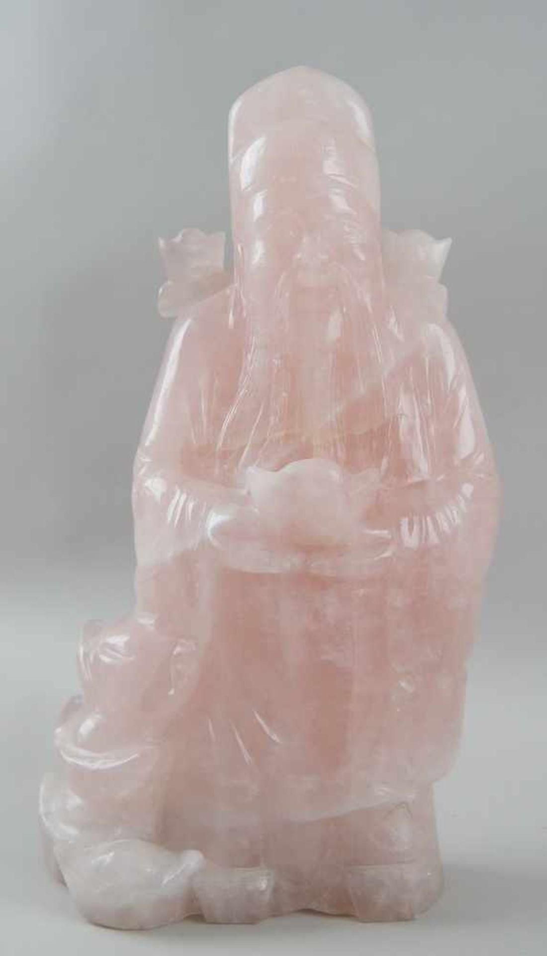 Buddha aus Rosenquarz, H 32 cm