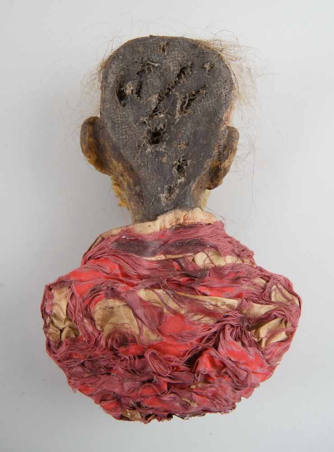Rarität, makabere Wachsskulptur mit echtem Haar, im Holzschrein, 42x32cm- - -24.00 % buyer's premium - Bild 8 aus 13