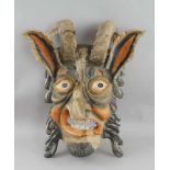 Grimmige Perchtenmaske, Holz geschnitzt und gefasst, mit Tierhörnern, 47x39cm- - -24.00 % buyer's