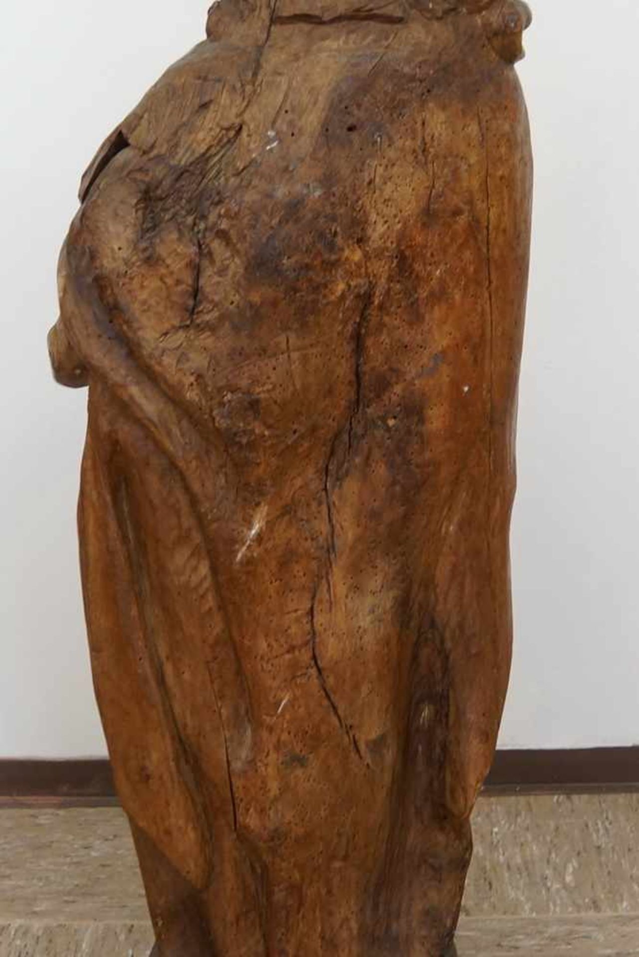 Grosse, in Holz geschnitzte Skulptur des heiligen Johannes, H 105cm- - -24.00 % buyer's premium on - Bild 7 aus 11