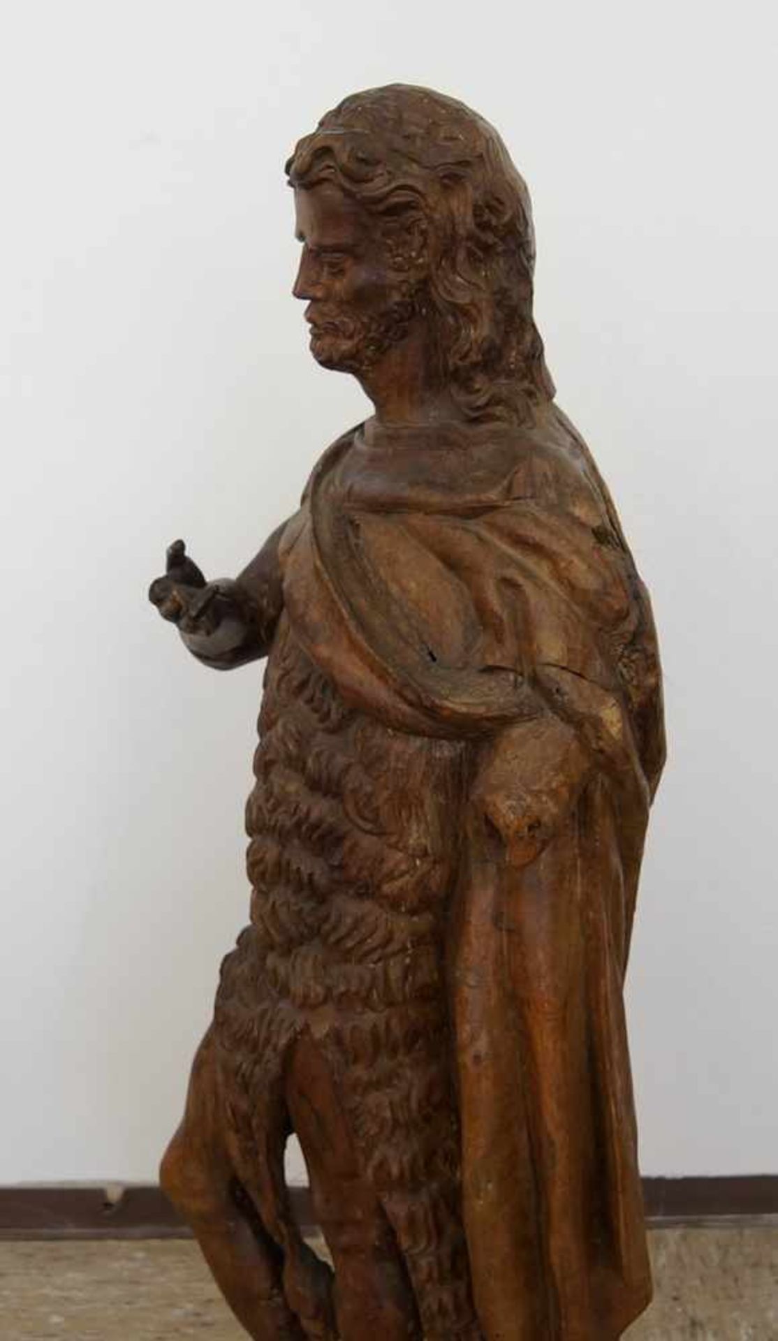 Grosse, in Holz geschnitzte Skulptur des heiligen Johannes, H 105cm- - -24.00 % buyer's premium on - Bild 5 aus 11