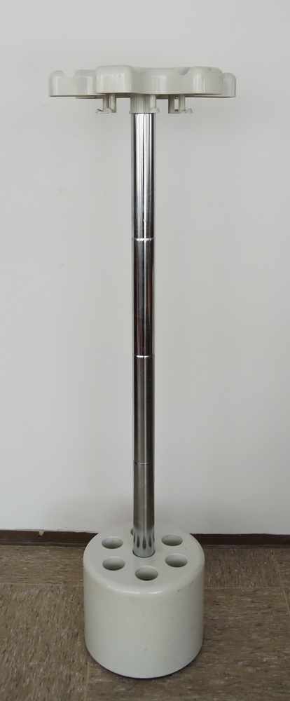velca Standgarderobe, 70er Jahre, Italien, H 159 cm- - -24.00 % buyer's premium on the hammer - Image 5 of 5