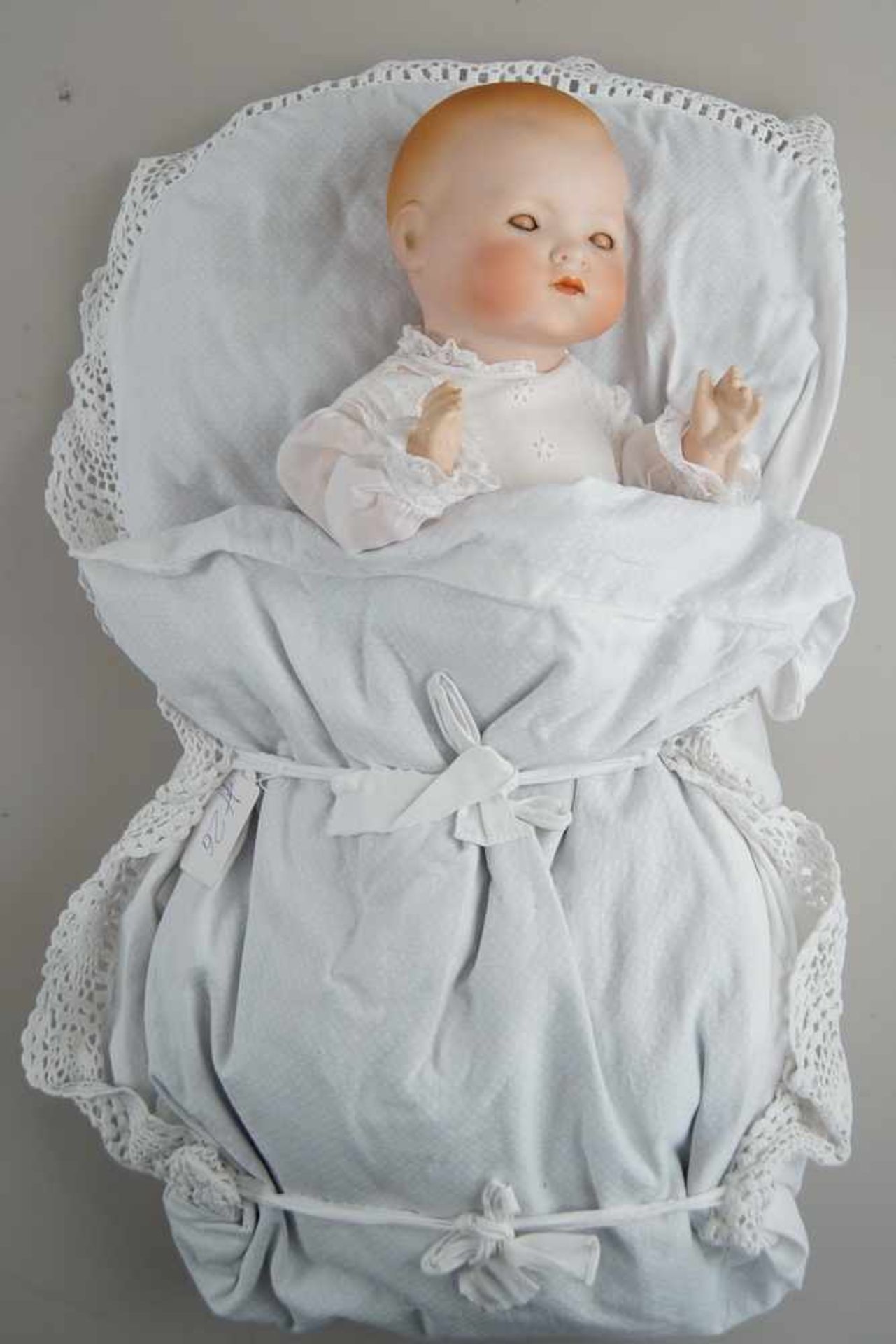 Puppe Armand Marseille 341, Dream Baby mit Schlafkissen, 1926, bespielt, 43cm- - -24.00 % buyer's - Bild 2 aus 7