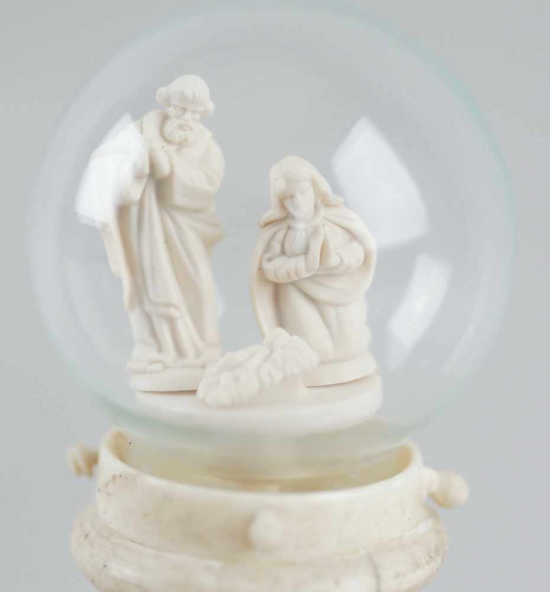 Rarität: Berchtesgadener Kugel, Beim, fein geschnitzt, die heilige Familie in derGlaskugel, 19. - Bild 6 aus 11