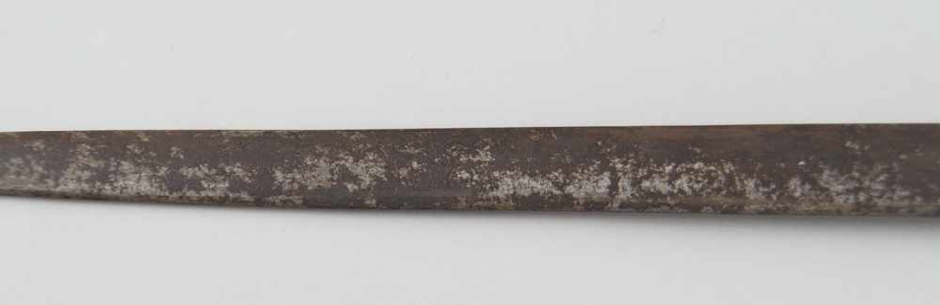 Schwert mit fein geschnitzter Scheide und Griff aus Elfenbein, Klinge aus Eisen, 19. JH,mit Zettel - Bild 4 aus 11