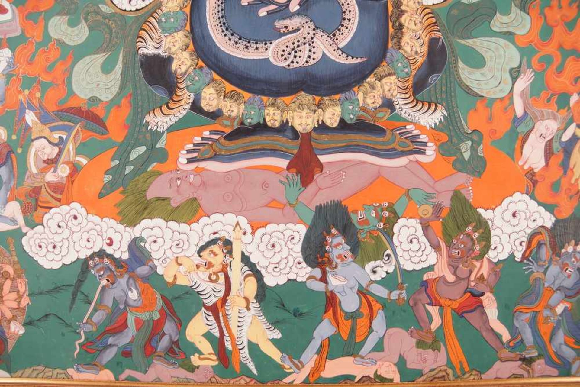 Tibetanische Thanka / Thanga auf zartem Stoff gemalen, fixiert auf Holzplatte, sehrfiligran, wohl um - Bild 9 aus 11