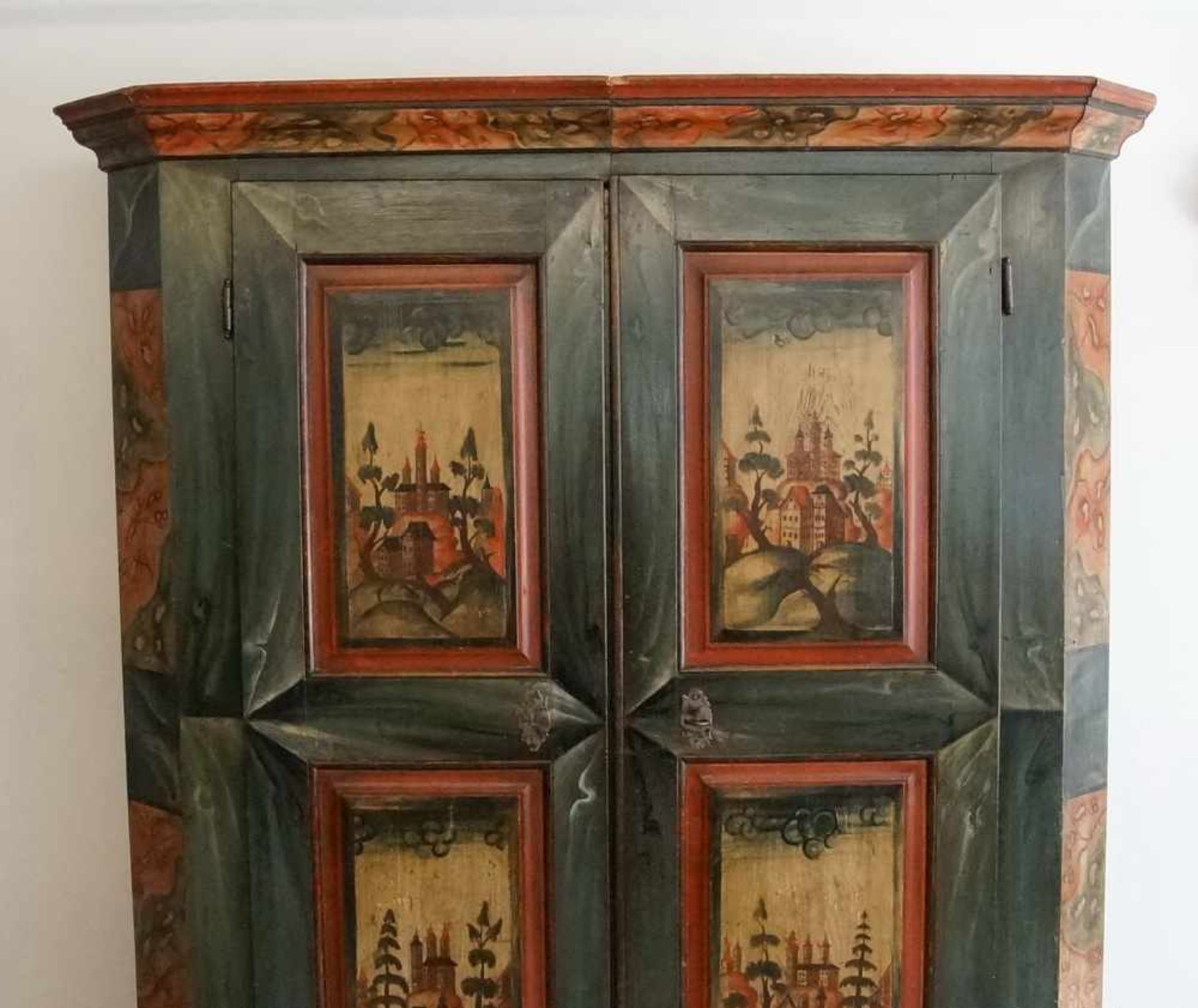 Herrschaftlich bemalter Schrank, zweitürig, um 1800, zerlegbar, 194x169x56cm- - -24.00 % buyer's - Bild 3 aus 12