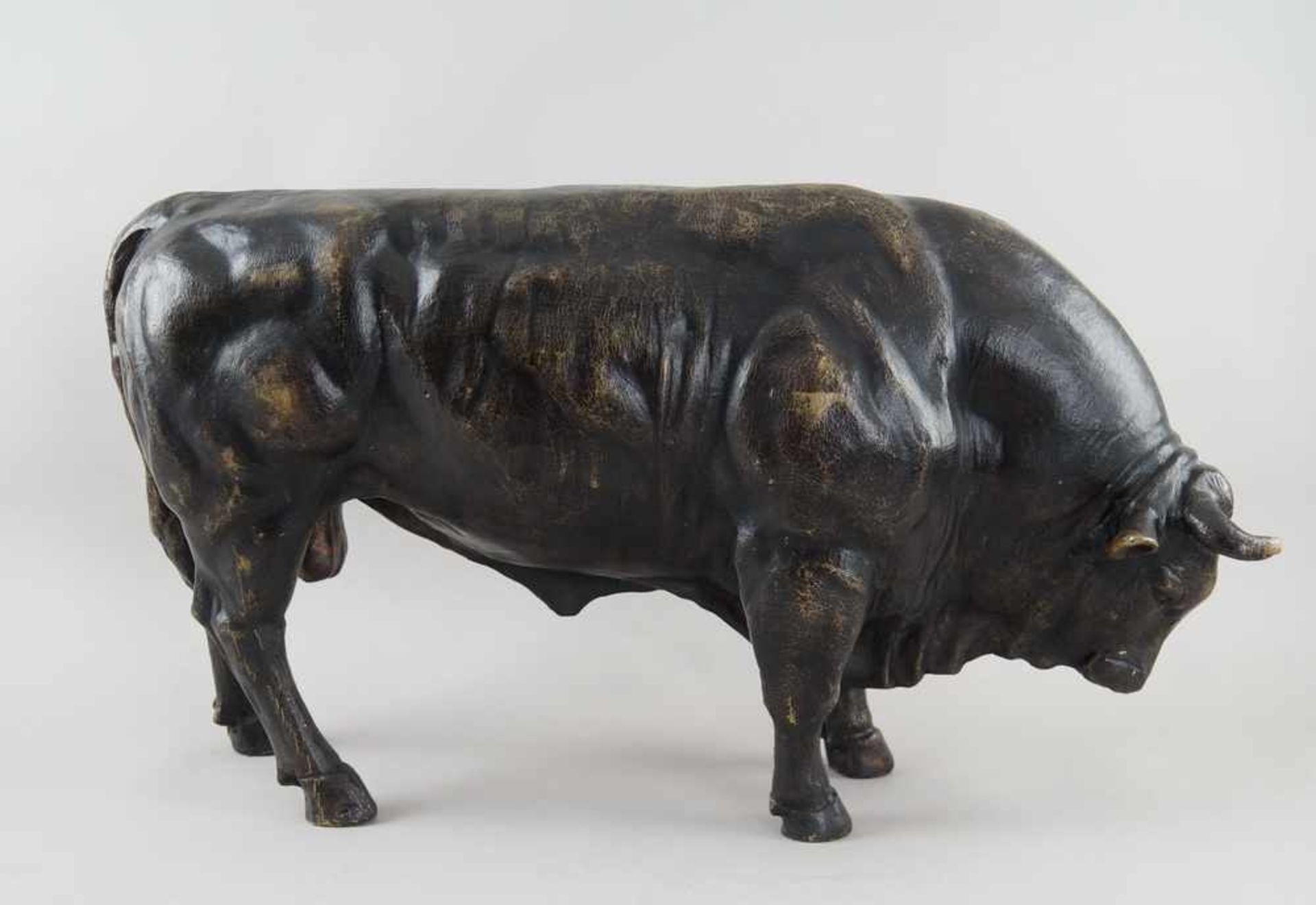 Zuchtbulle / muskulöser Stier, Bronze, unbekannter Bildhauer, 19. JH, 40x69x22cm- - -24.00 % buyer's