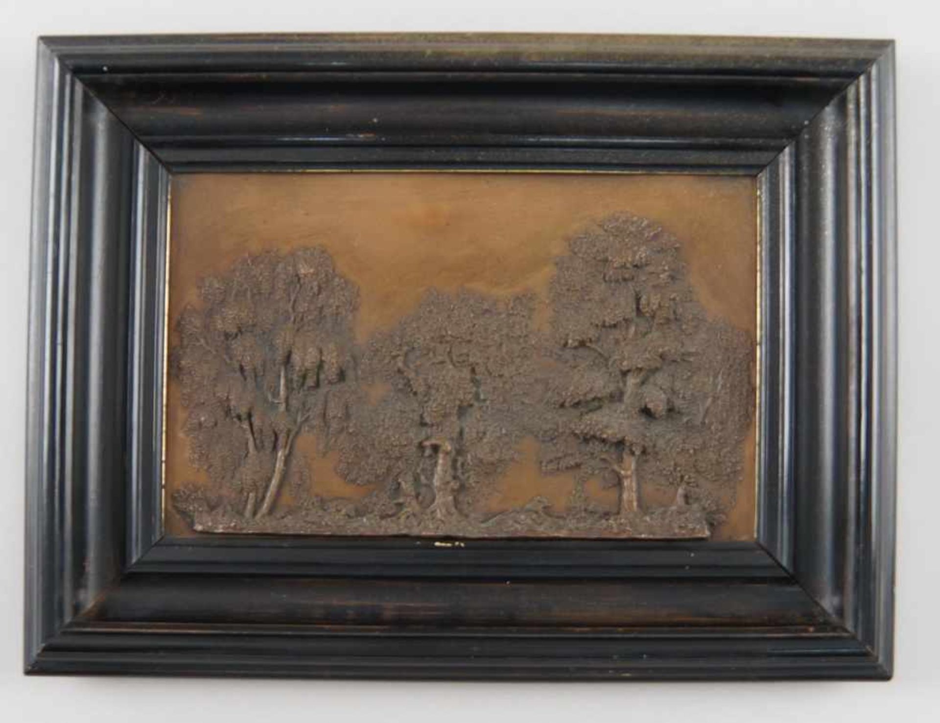 Fein getriebenes Kupferbild, Darstellung einer Baumlandschaft, gerahmt, um 1900, 24x32cm- - -24.00 %