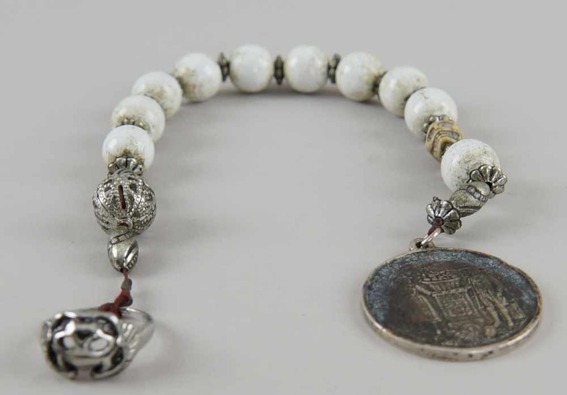 Gebetskette mit Silberring und Totenkopf, geschnitzter Totenkopf aus Bein, L 36cm- - -24.00 % - Bild 5 aus 5