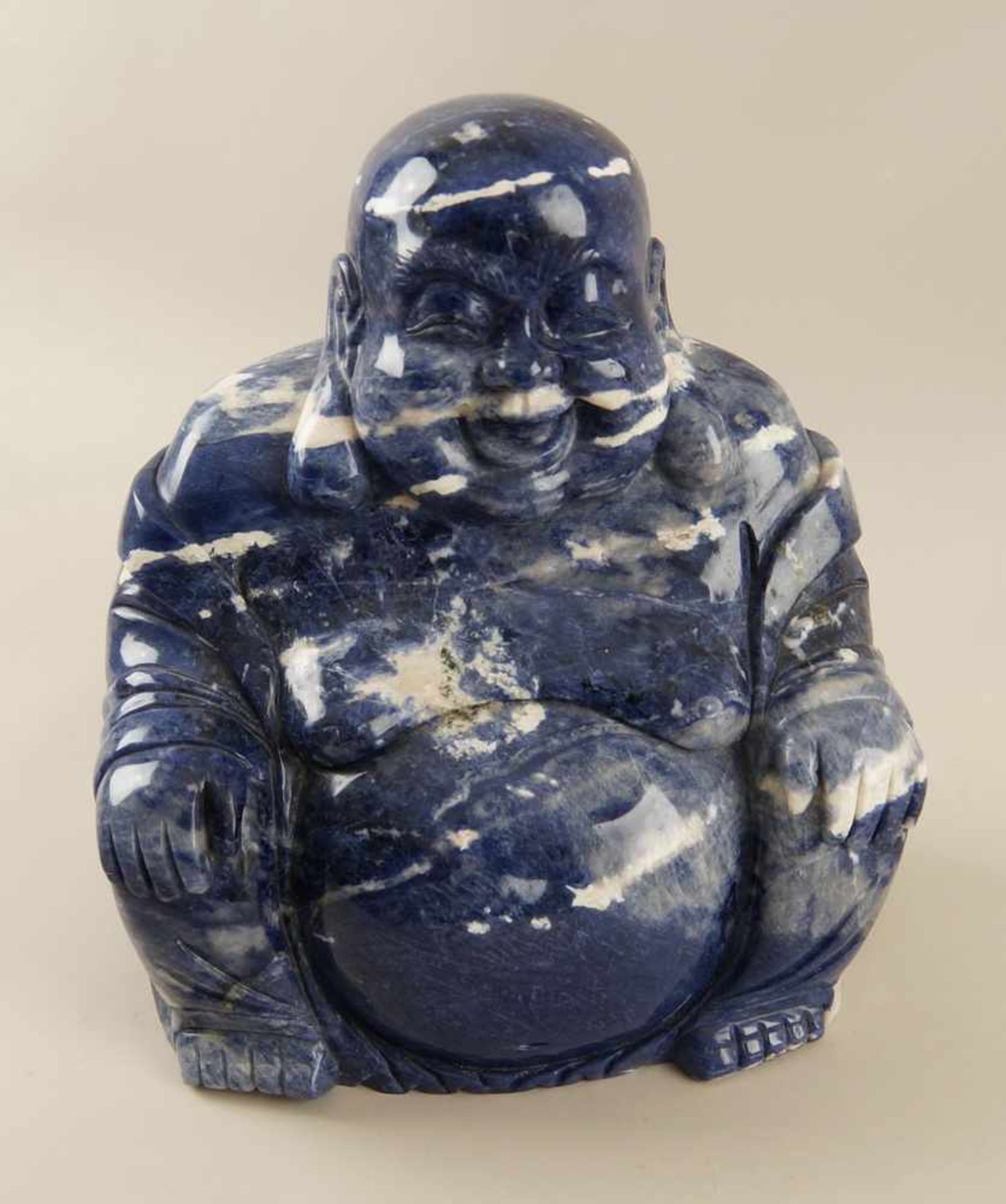 Sitzender Buddha aus Onyx, H 30 cm- - -24.00 % buyer's premium on the hammer price19.00 % VAT on - Bild 2 aus 7